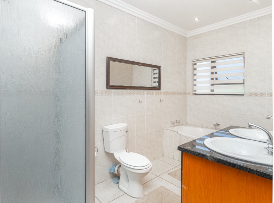 4 Bedroom Property for Sale in Birdwood Estate North West